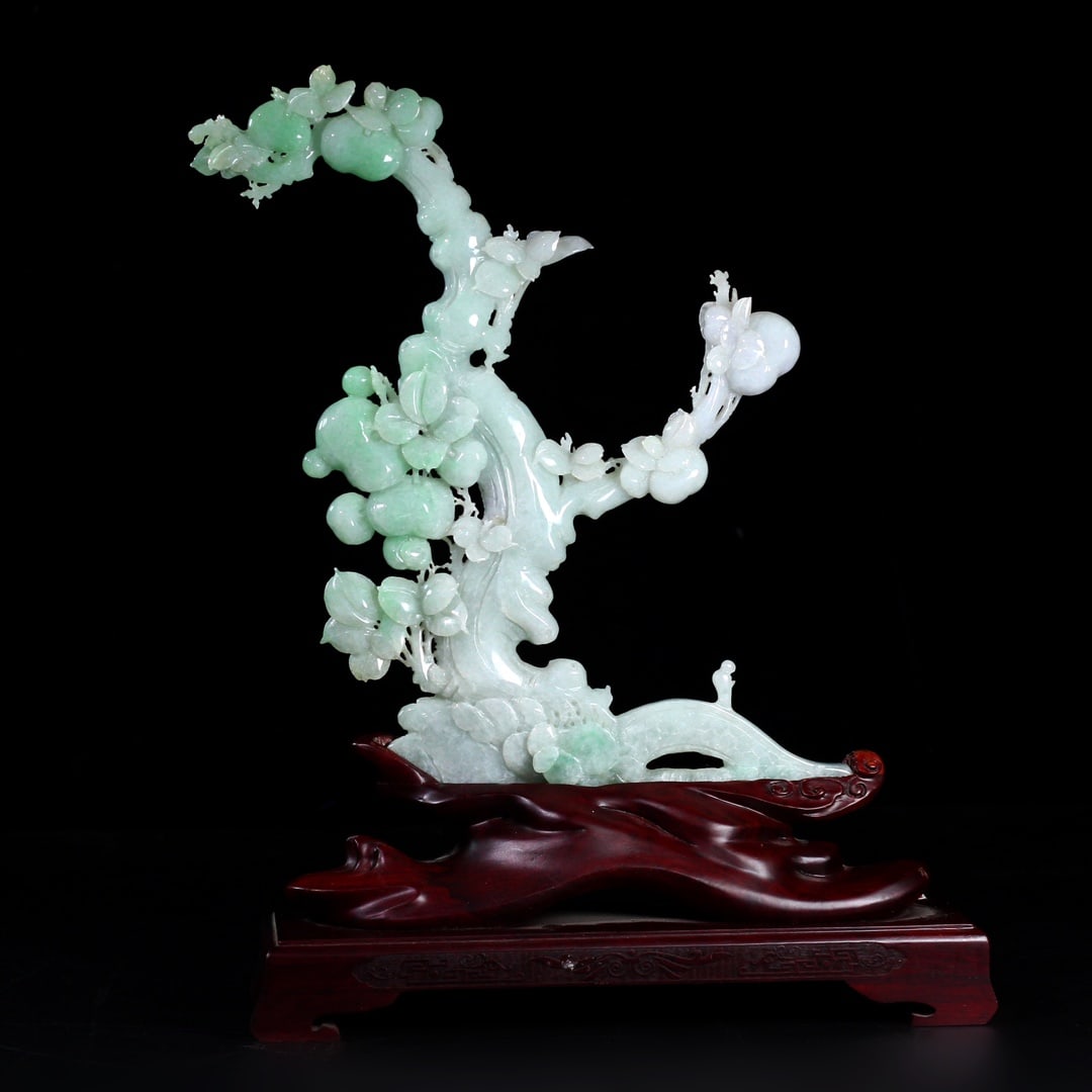 Collectible natural jadeite ornaments (1 of 9)