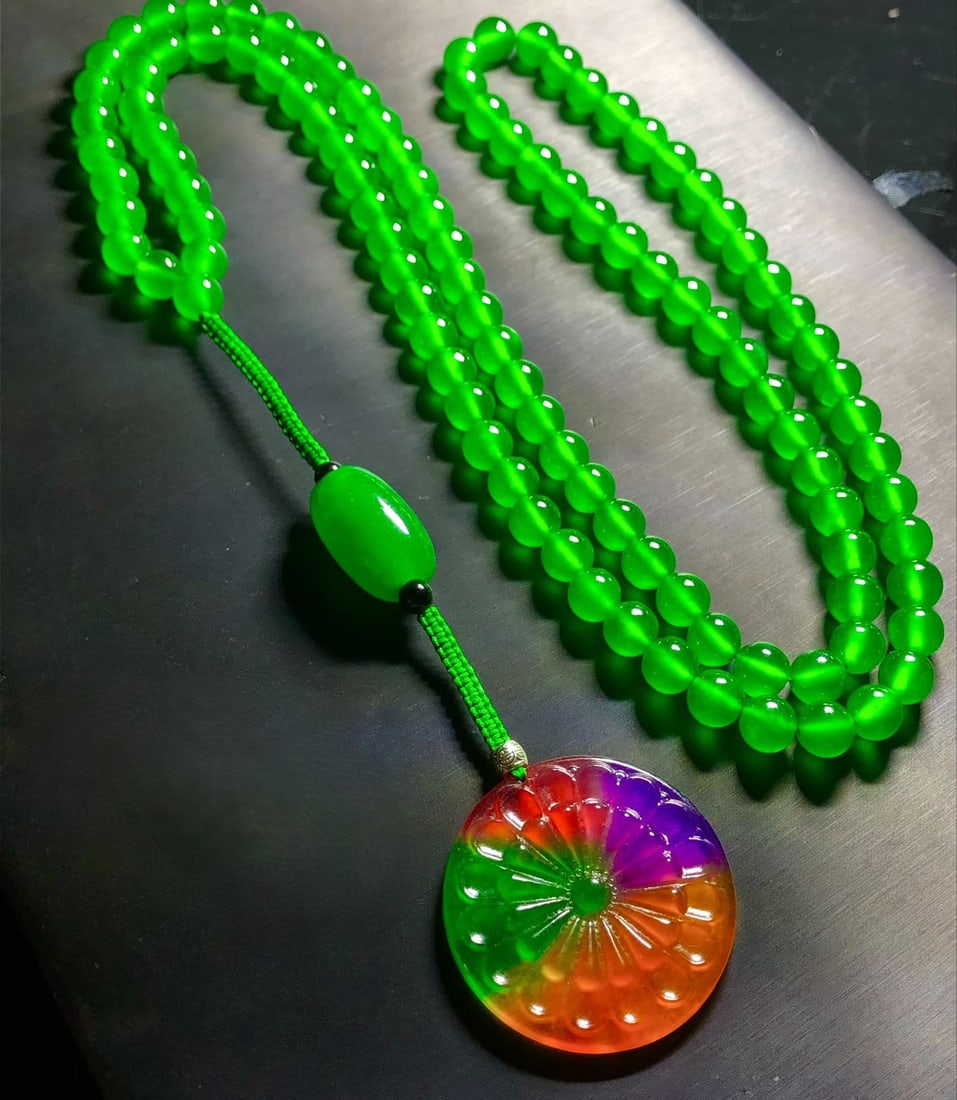 Imperial Green High-Ice Jadeite Bead Necklace Pendant (1 of 9)