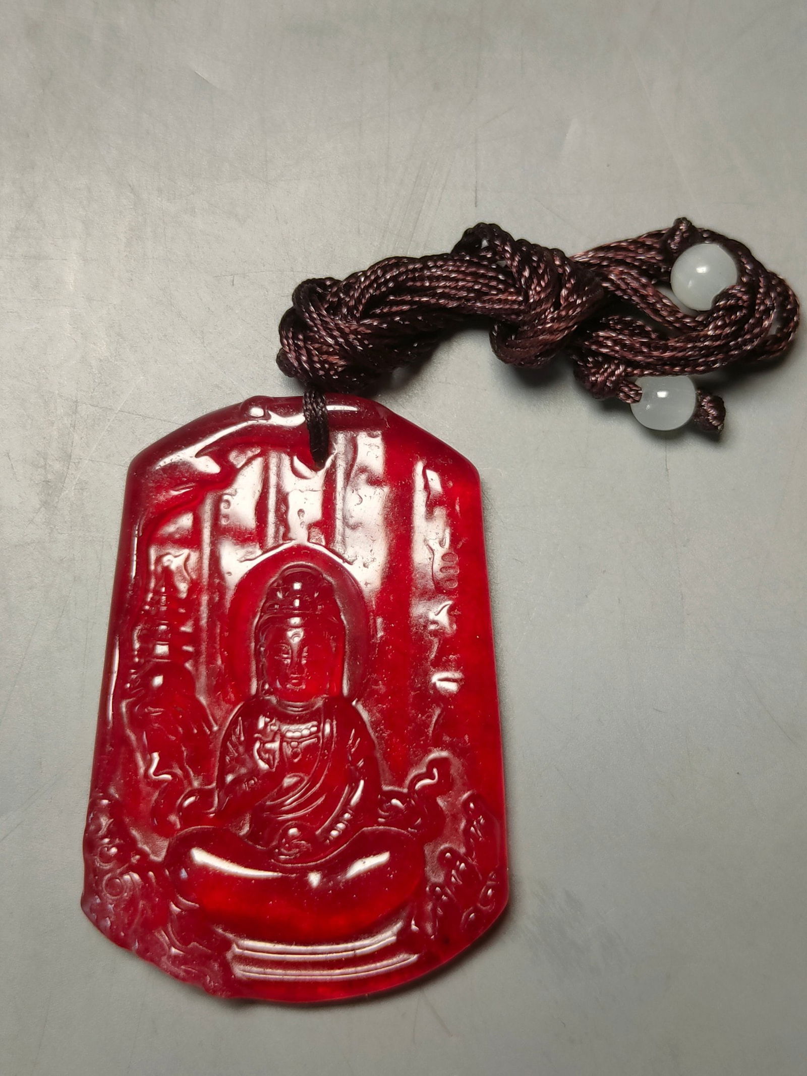 Top-grade imperial jade Guanyin pendant necklace. (1 of 8)