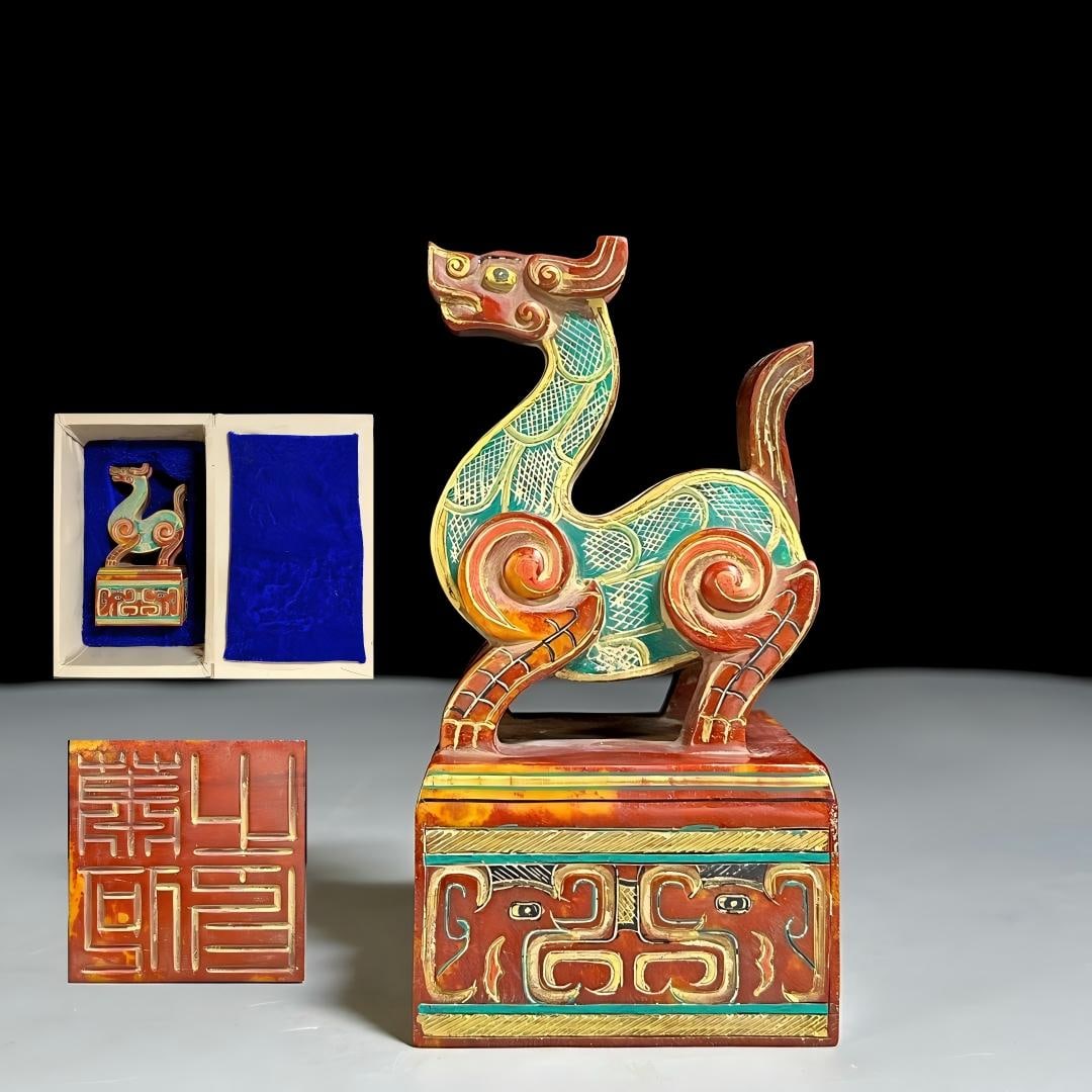 Hetian jade seal of Xiao He, one of the three heroes of the early Han Dynasty. (1 of 8)