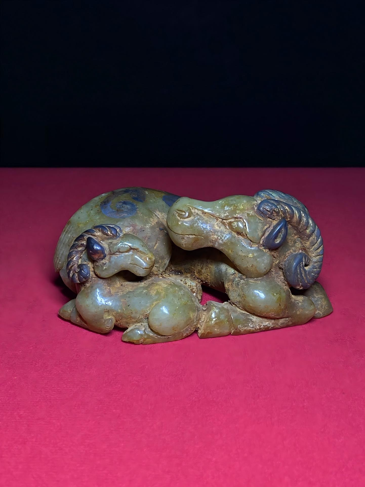 Hetian jade gilt ornament, proud and smug: A finely crafted, gilt-bronze Hetian jade ornament, measuring 12 x 9 x 5.5 cm and weighing 613 g. Provenance:A notable private collector in Kensington, London, United Kingdom. Our cooperative logistic