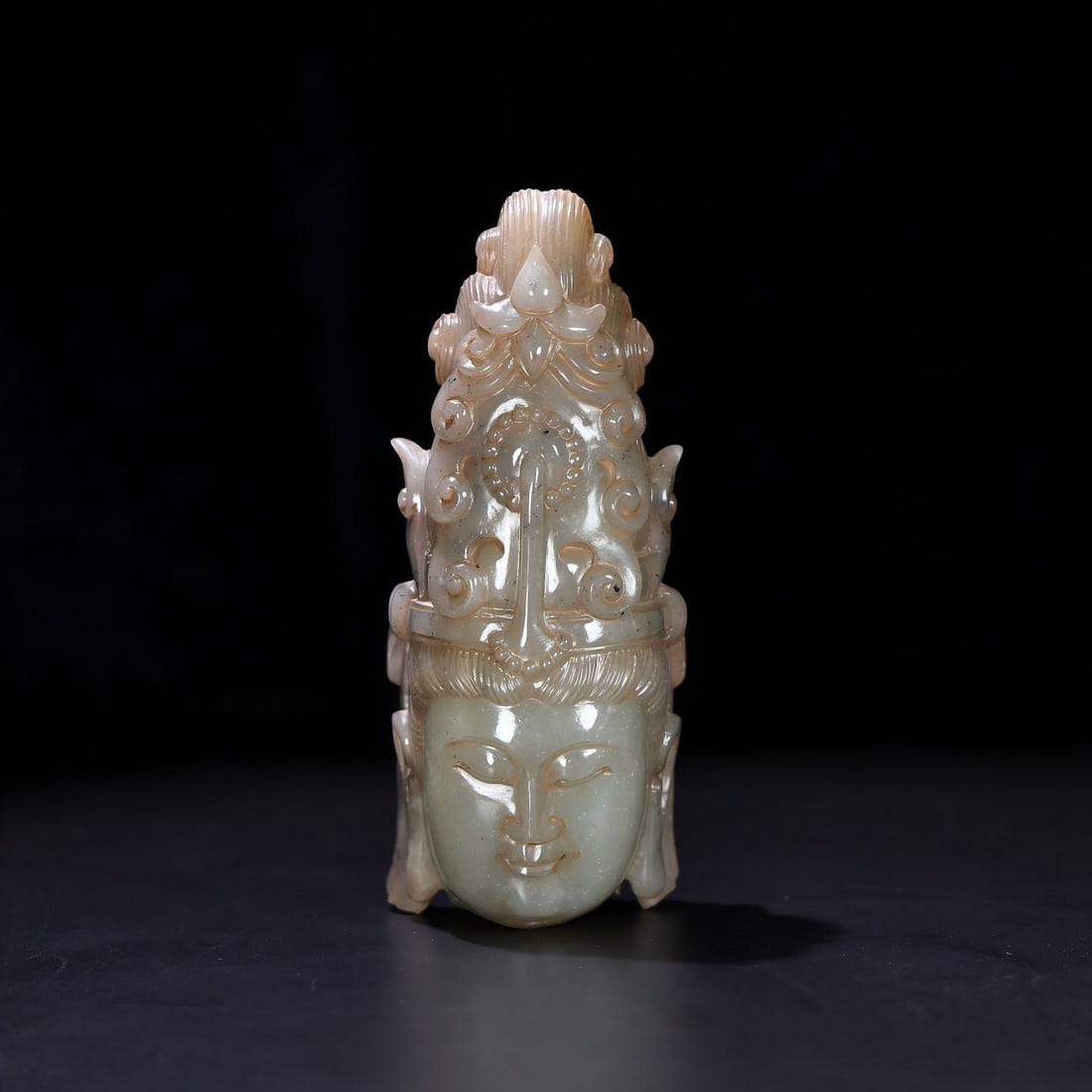 Hetian jade Buddha head ornament (1 of 9)
