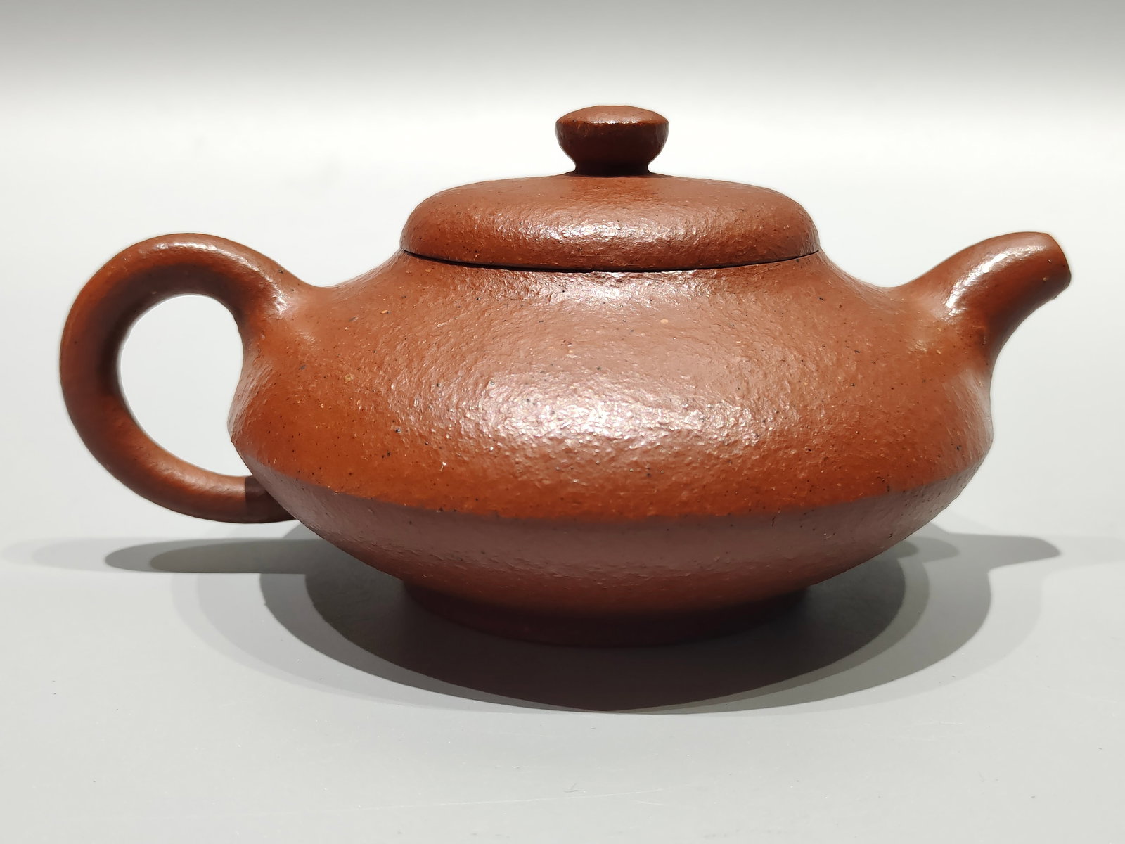 A treasured antique, a miniature painting titled "Qingdetang," with the inscription "Changji" on the (1 of 7)