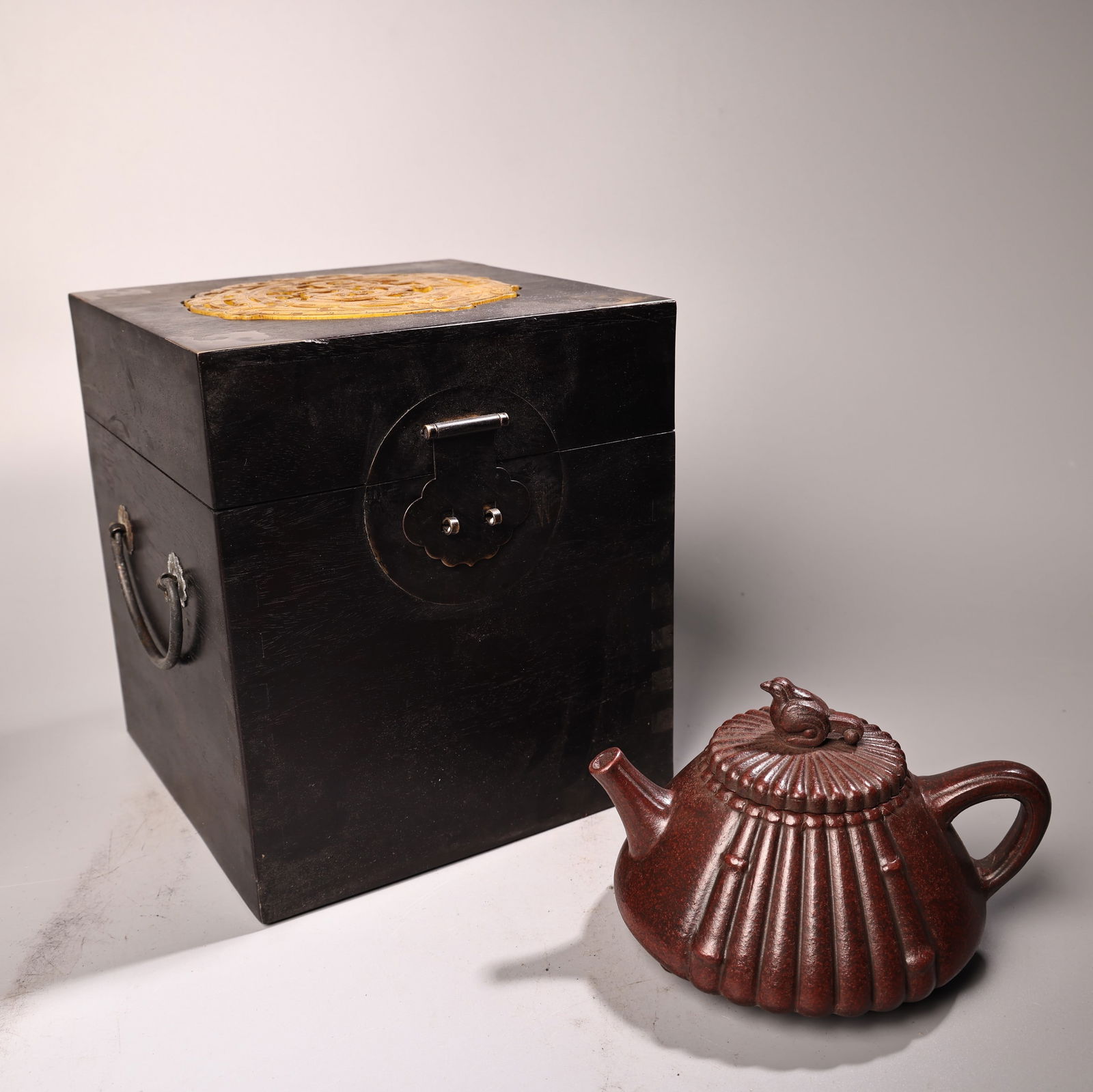 A rare, 68-year-old, original-style, high-grade Zisha teapot made from raw ore by Gu Jingzhou, from (1 of 9)