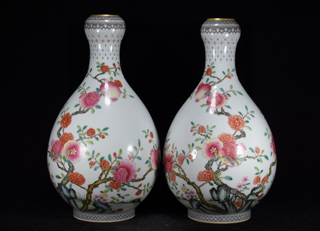 Yongzheng Imperial Kiln Famille Rose Gilt Garlic-Head Vase with Pomegranate Design and Many Children (1 of 9)