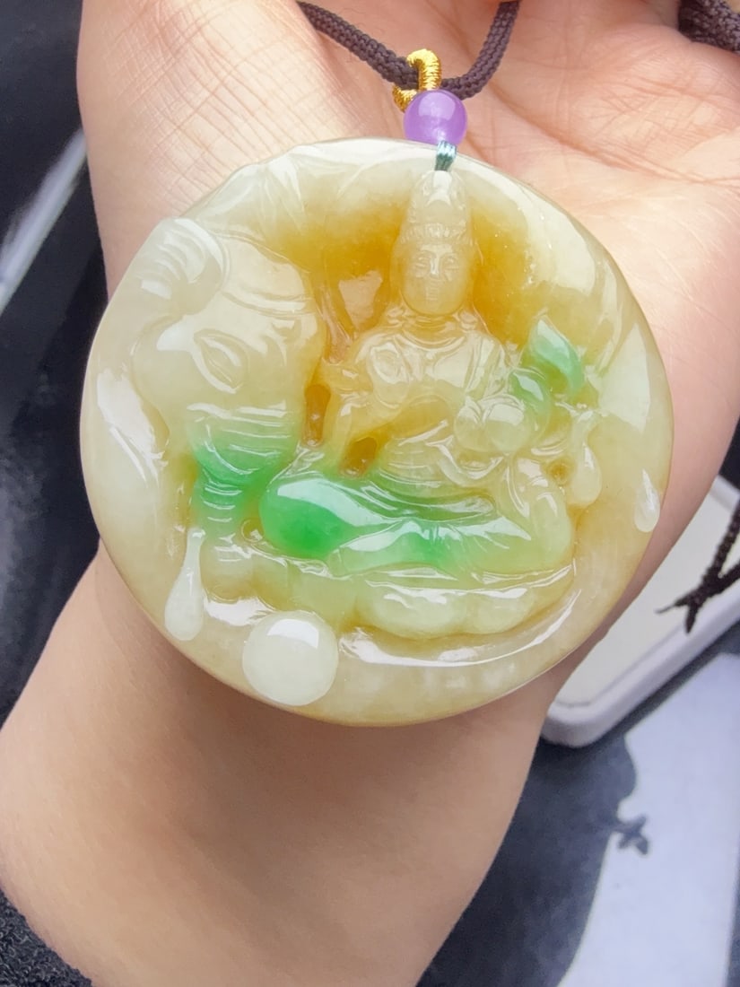 Jadeite Tricolor "Samantabhadra Bodhisattva": This tricolor jadeite "Samantabhadra Bodhisattva" is of top-quality, with fine texture, exquisite three-dimensionality, thick and full appearance, and is flawless without any cracks. Provenance:from t