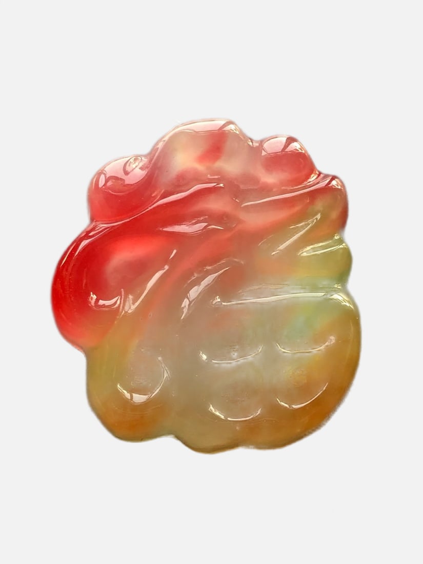 High-quality, high-fluorescence, multi-colored jadeite "Fu" character pendant: High-quality, high-fluorescence, multi-colored jadeite "Fu" character pendant. Made from superior materials, this pendant is icy, translucent, and lustrous, with a beautiful, oily sheen and a complete