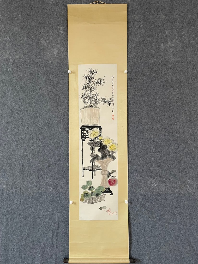 Kong Xiaoyu's hand-painted paper antique paintings: Kong Xiaoyu's hand-painted paper antique painting: 134X35cm Provenance:from the collection of George Stopher, Kent, purchased from P&M Waldo Antiques, London. Our cooperative logistics services provid