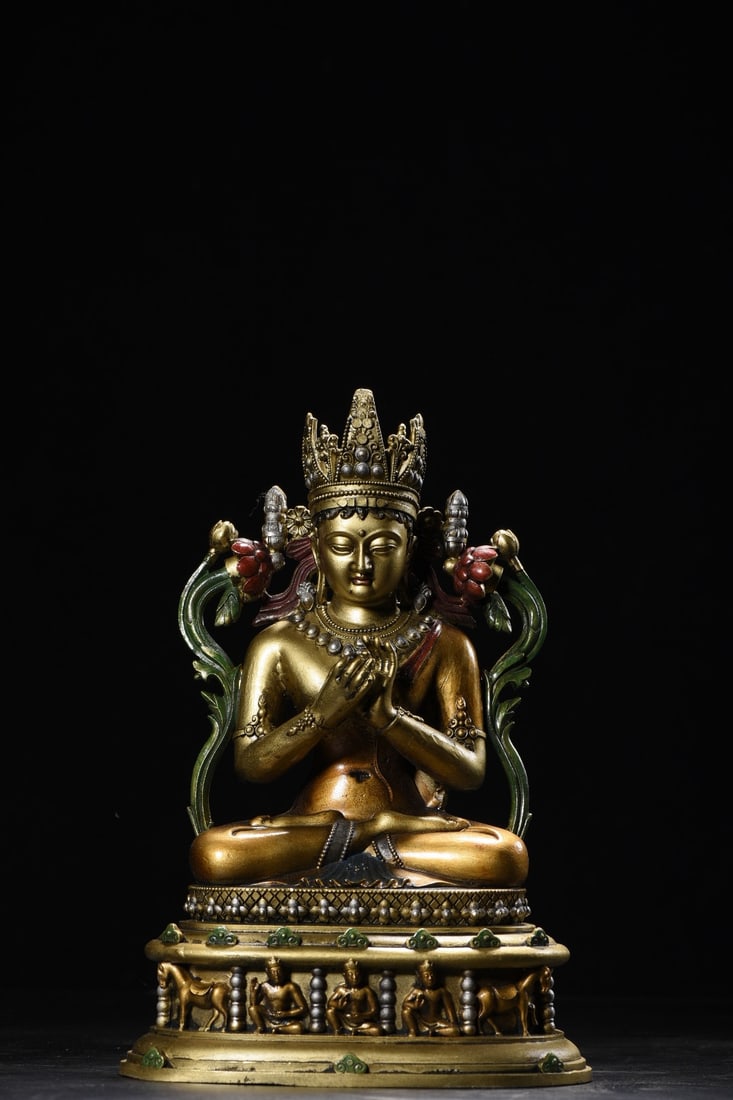 Copper Painted Maitreya Bodhisattva Statue: A bronze painted Maitreya Bodhisattva statue, 25cm high, 16.5cm wide, 13cm thick, and weighing 1445g. Provenance:A notable private collector in Kensington, London, United Kingdom. Our cooperative logi