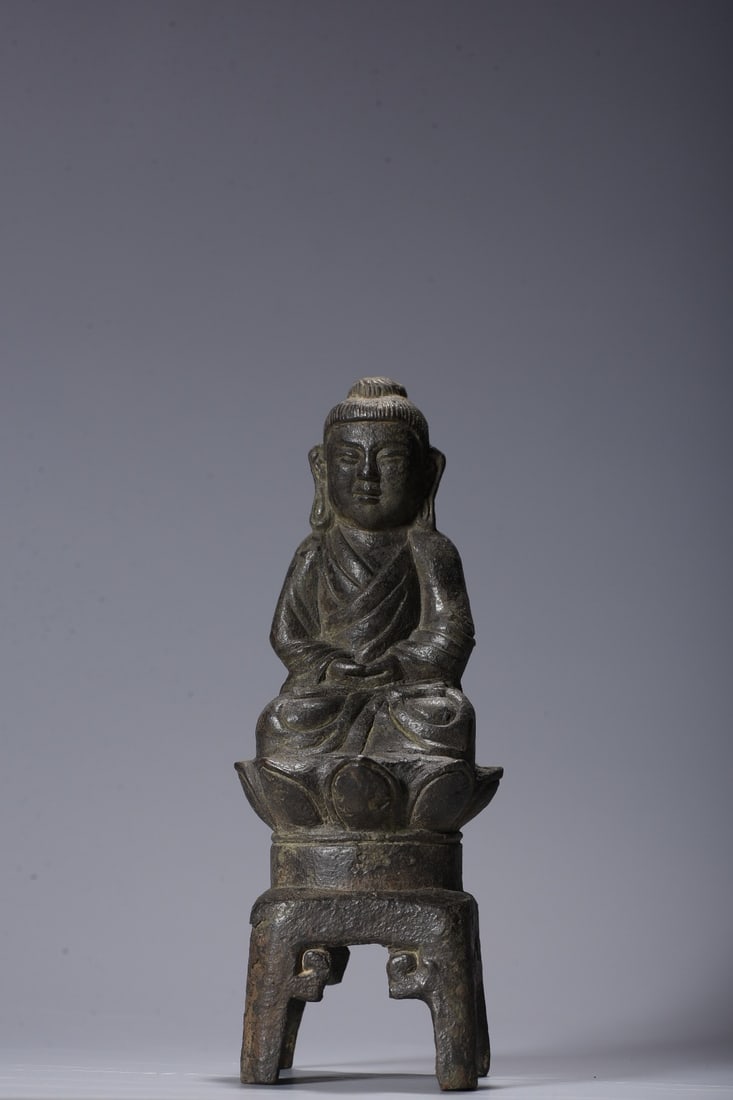 Copper-engraved Shakyamuni Buddha statue (1 of 9)