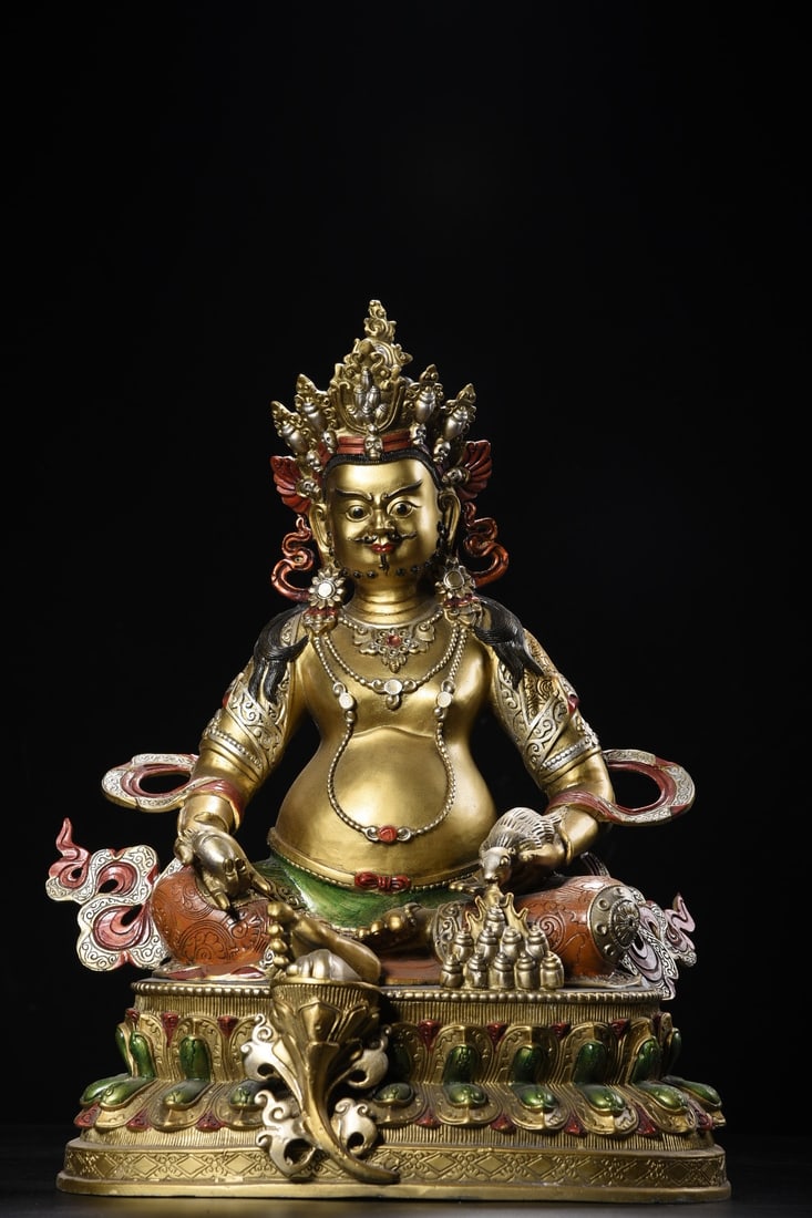 Large-sized painted bronze statue of the Yellow God of Wealth: A large bronze painted statue of the Yellow God of Wealth, 46cm high, 37cm wide, 22cm thick, and weighing 6580 grams. Provenance:Private collection from a professor in University of York. Our cooperat