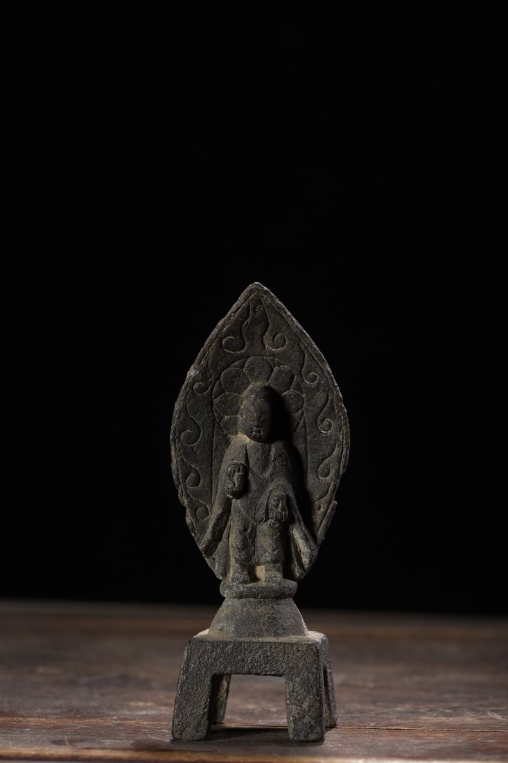 Bronze Buddhist statues from the Northern Wei Dynasty: A bronze Buddhist statue from the Northern Wei Dynasty, measuring 11.5cm in height, 4cm in width, and 3cm in thickness, weighing 210 grams. Provenance:from the collection of George Stopher, Kent, purc