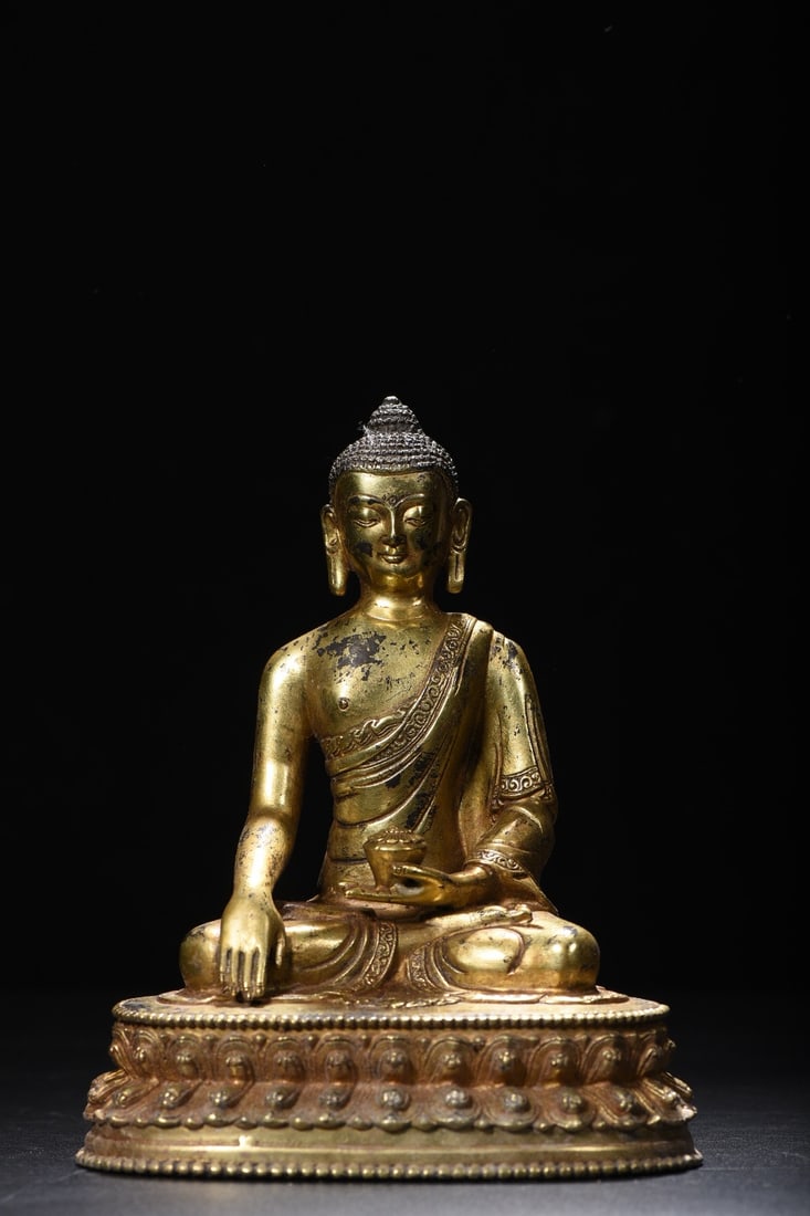 Golden Amitabha Buddha Statue (1 of 9)