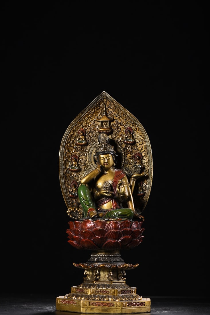 Copper Painted Guanyin Statue: A bronze painted Guanyin statue, 30cm high, 12cm wide, and weighing 2055g. Provenance:from the collection of George Stopher, Kent, purchased from P&M Waldo Antiques, London. Our cooperative logistics