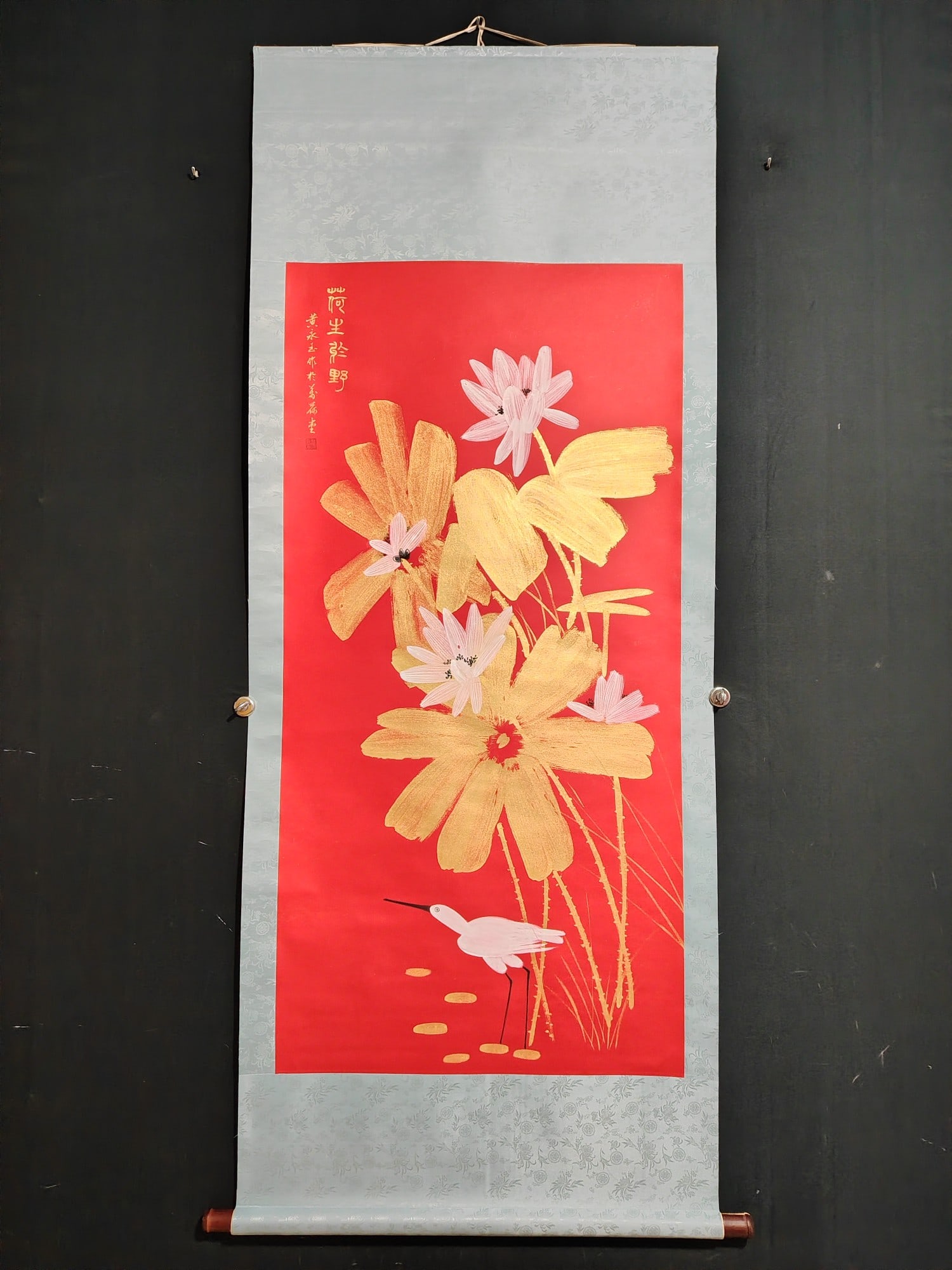 Large four-foot central scroll, hand-painted lotus flowers by Huang Yongyu: This is a large four-foot-long hand-painted scroll depicting lotus flowers by Huang Yongyu. Each painting is unique and based on the actual item. The material is gold-blue Xuan paper. The framed dimen