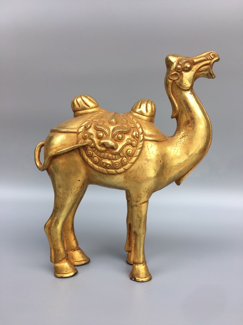 Golden Camel (1 of 6)