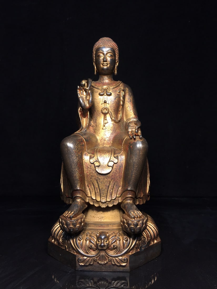 Exquisite pure copper Shakyamuni Buddha statue (1 of 9)