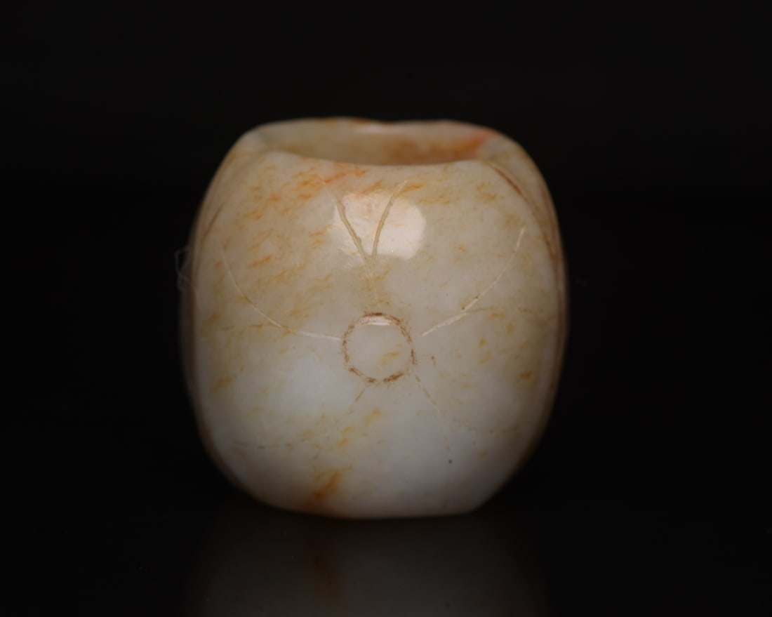 Hetian jade thumb ring (1 of 9)