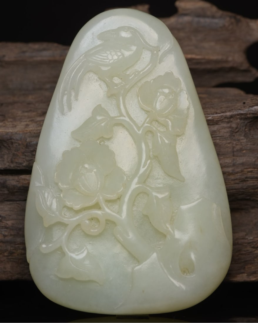 Hetian jade flower and bird plaque (1 of 9)
