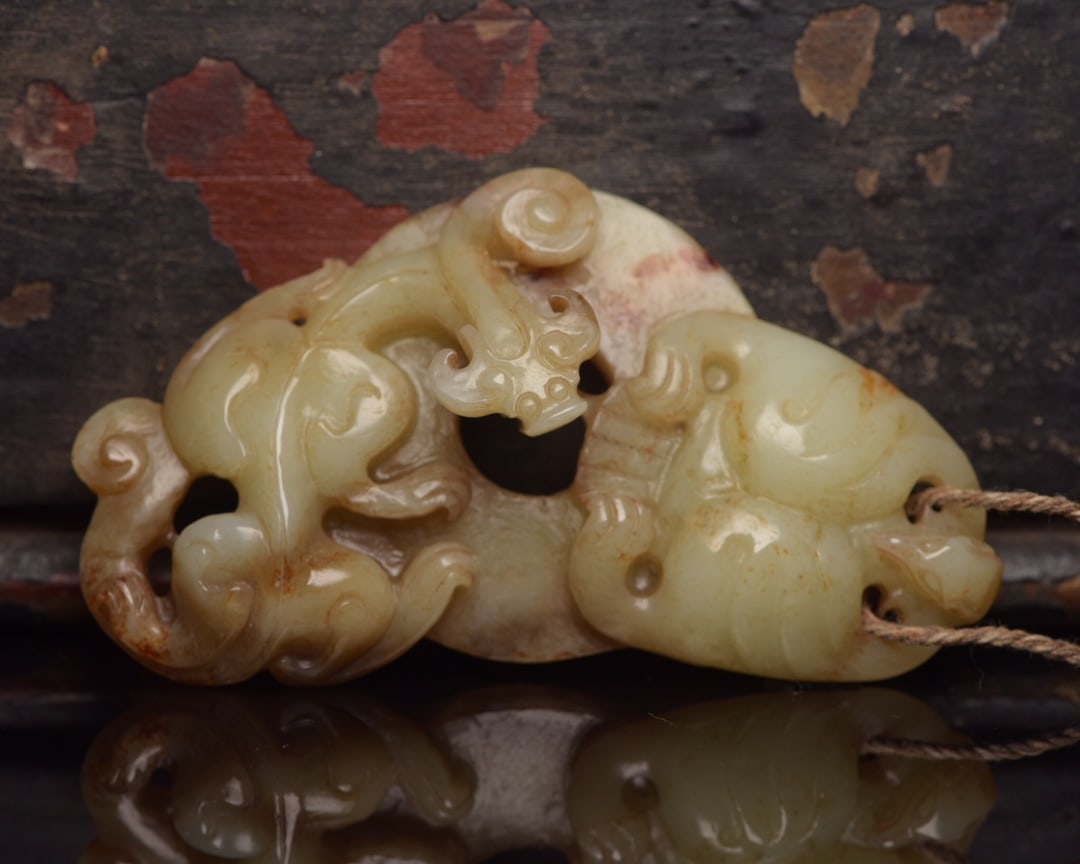 Hetian Jade Dragon and Phoenix Pendant (1 of 9)