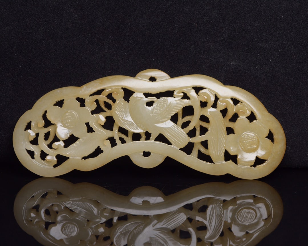 Hetian jade flower and bird plaque (1 of 9)