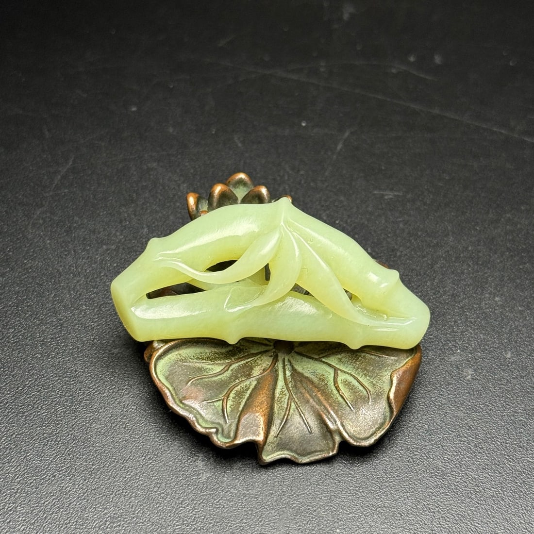 Exquisite Hetian jade old yellow jade (1 of 9)