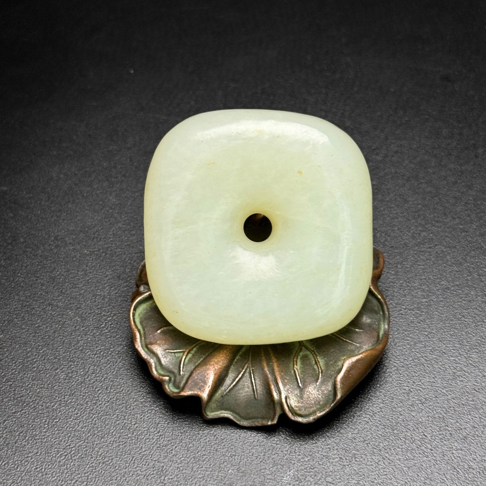 Exquisite Hetian jade square safety buckle (1 of 9)