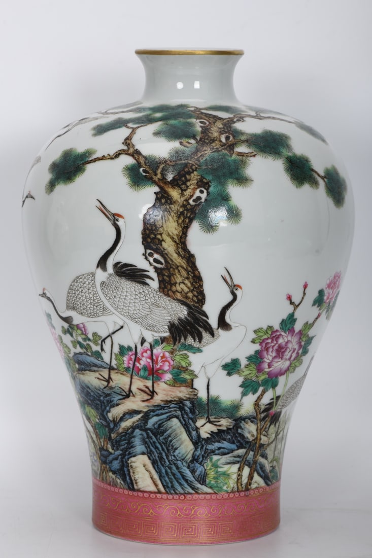A beautiful enamel-painted vase with six cranes symbolizing spring, dating from the Qianlong period (1 of 9)