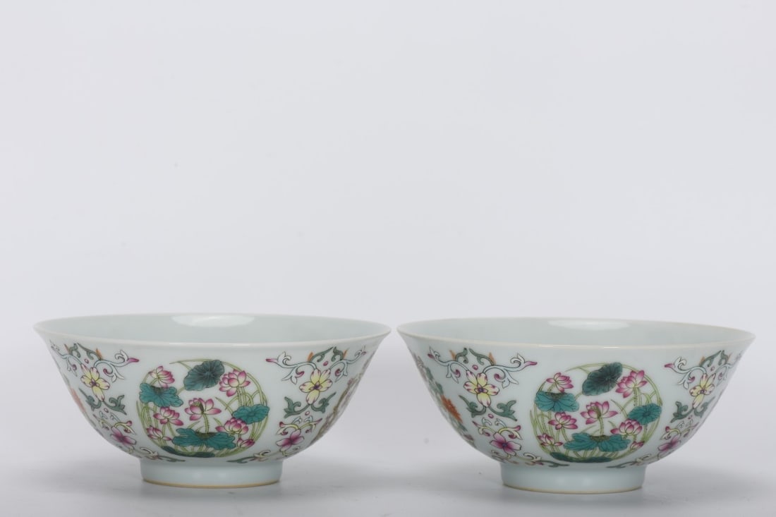 Qing Dynasty, Qianlong Period, Enamel-painted Four Seasons Bowl: A Qing Dynasty, Qianlong period, enamel-painted bowl depicting the four seasons, 6 cm high, 14.5 cm in diameter at the mouth, and 5.4 cm in diameter at the base. Provenance:A notable private collector