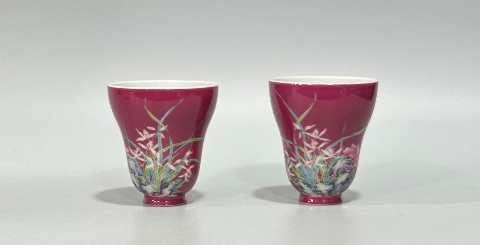 Qianlong Period (1720-1721): Enamel-painted gourd-shaped fragrance cup with rouge-red floral design (1 of 9)