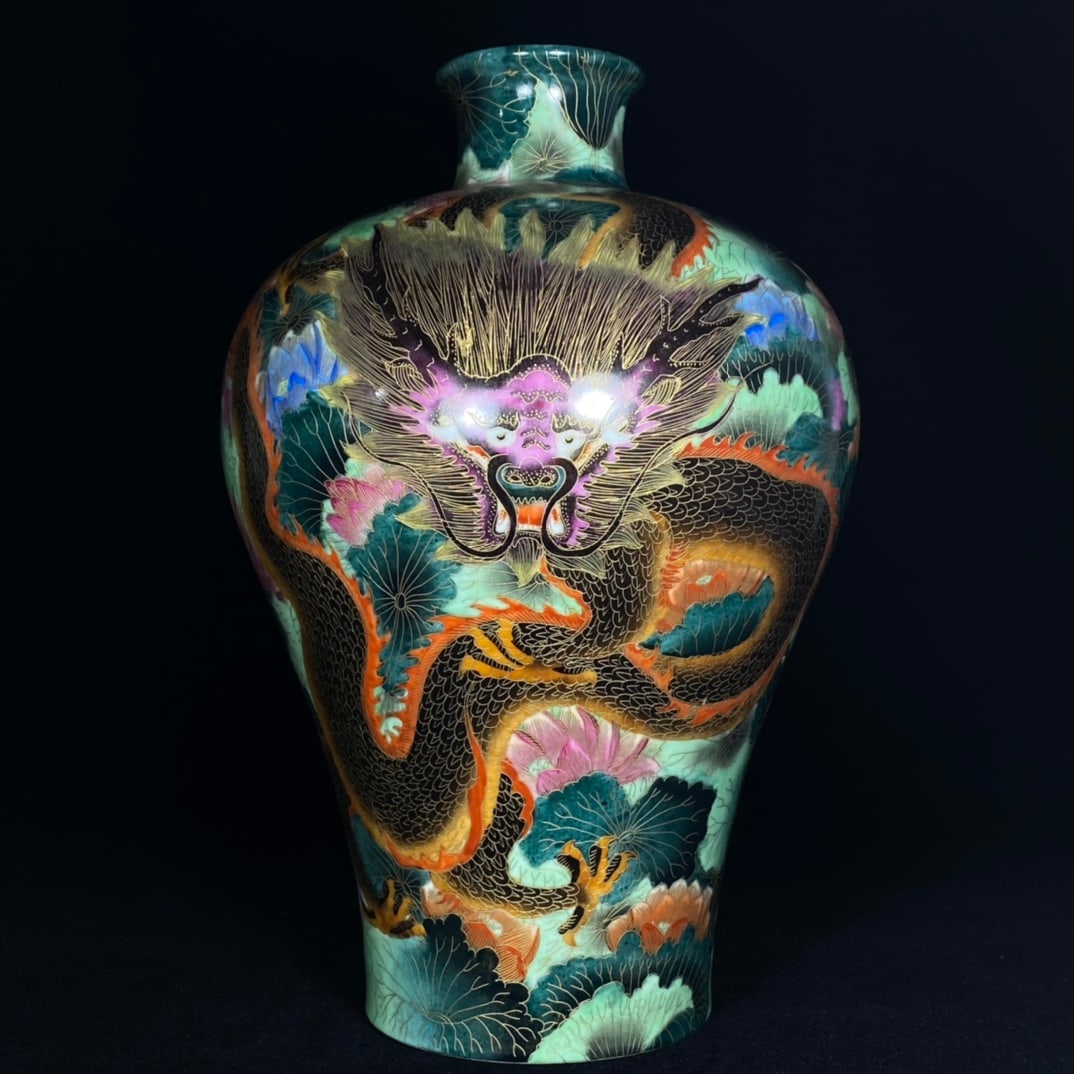 Qing Dynasty Qianlong Period Enamel Dragon Pattern Plum Vase: A Qing Dynasty Qianlong period enamel-painted plum vase with dragon design, 32 cm high and 20 cm wide. Provenance:Private collection from a professor in University of York. Our cooperative logistics s