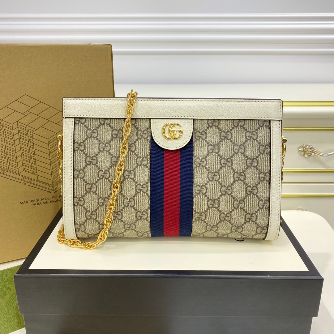 GUCCI Ophidia: The white GUCCI Ophidia small envelope bag is a fresh take on the GUCCI Ophidia collection within the "Aria" series, subtly echoing classic brand elements with retro details. This small shoulder bag