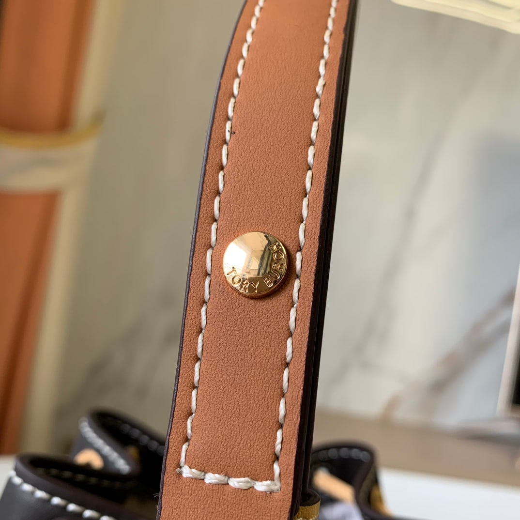 Tory Burch - 7