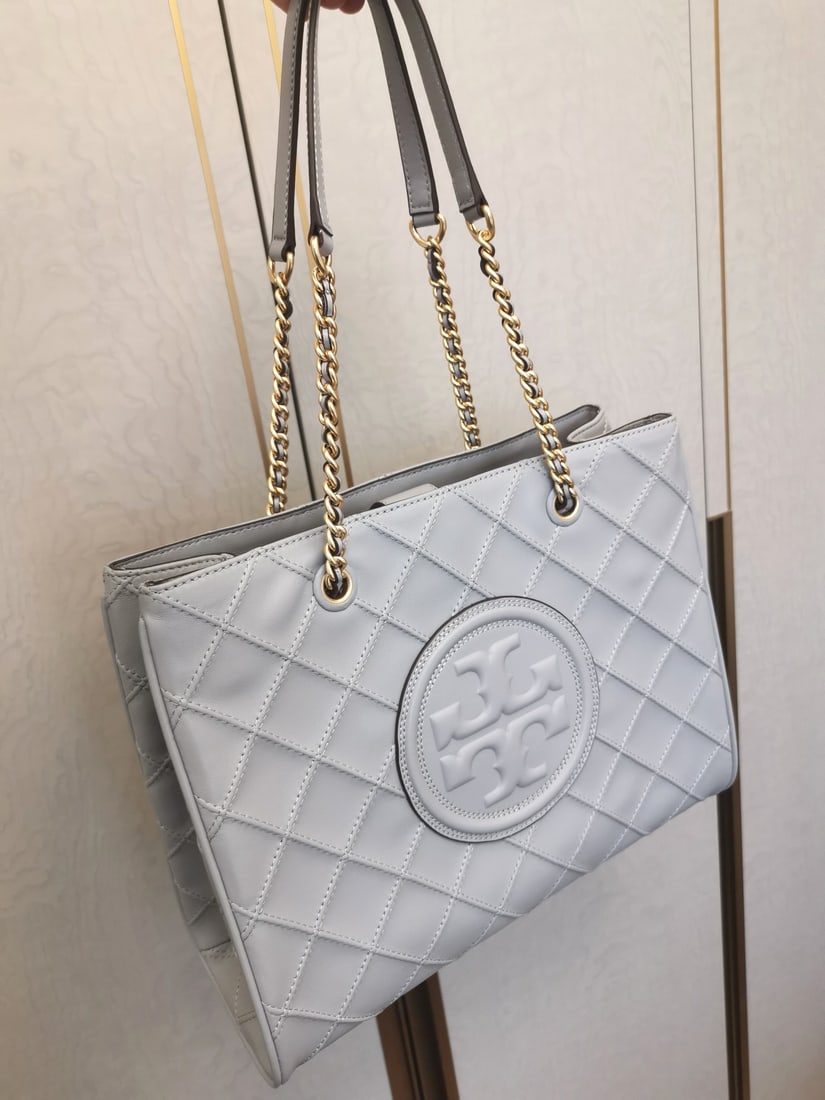 Tory Burch - 7