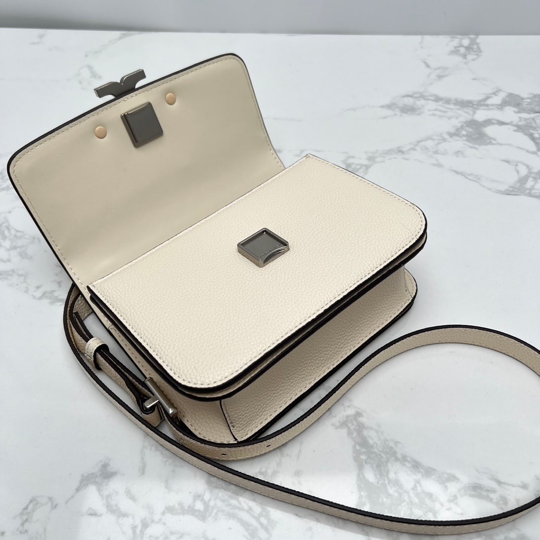 Tory Burch - 7