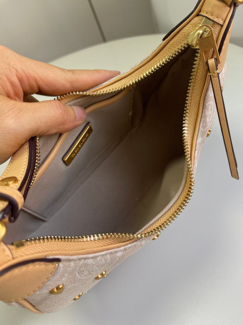 Tory Burch - 6