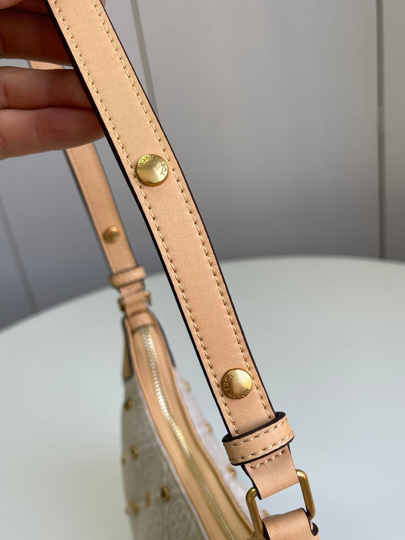 Tory Burch - 8
