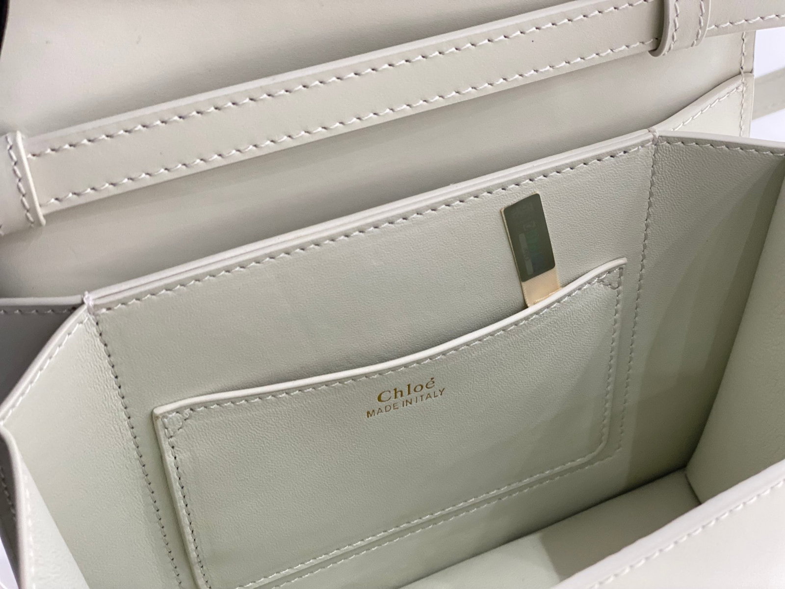 Chloe - 7