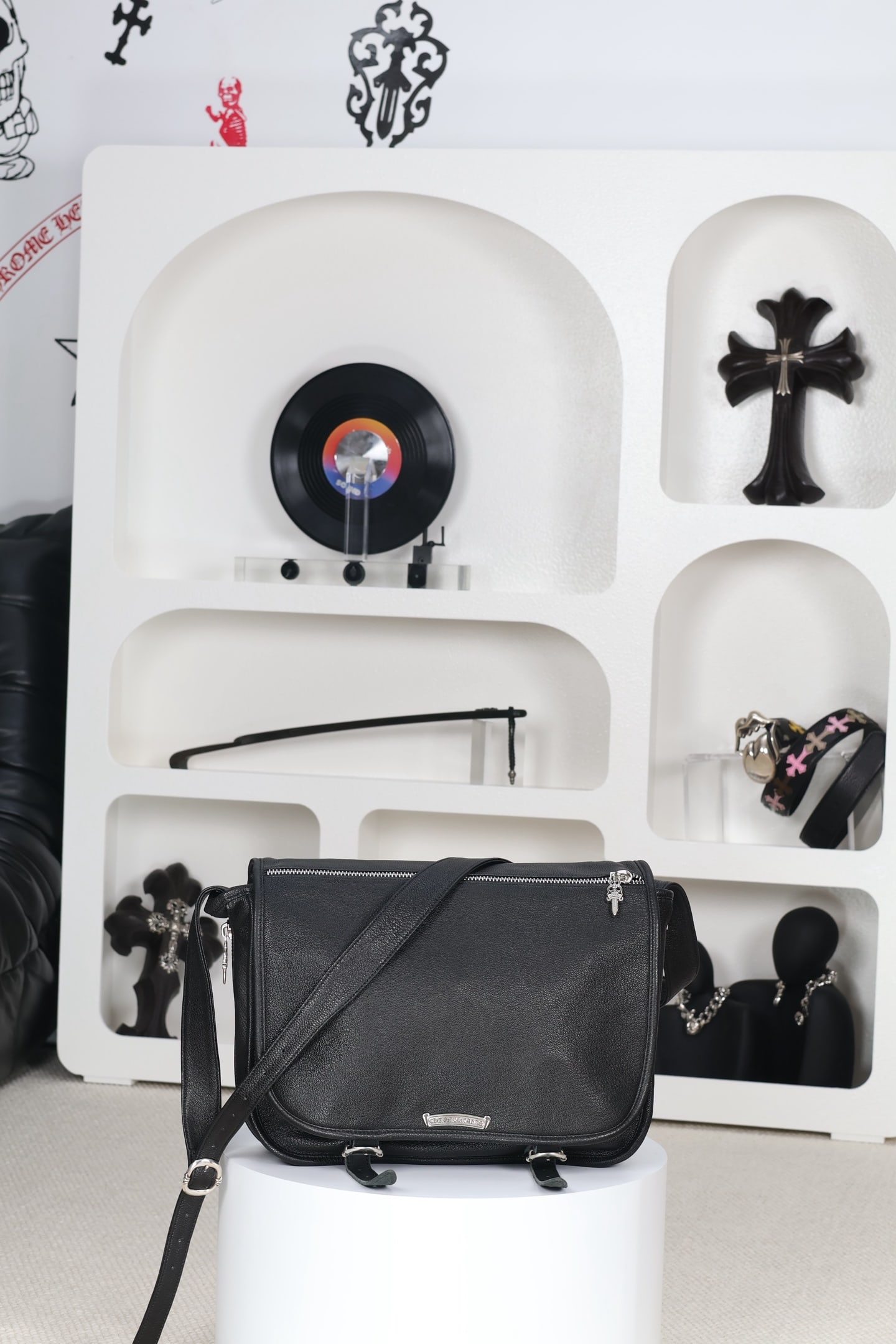 Chrome Hearts: Chrome Hearts Gunslinger bag, flap mail crossbody bag, streetwear and workwear style, size 25x35x10 (zipper expands to 16.5), genuine cowhide lining. Thank you for viewing our auction and we look forw