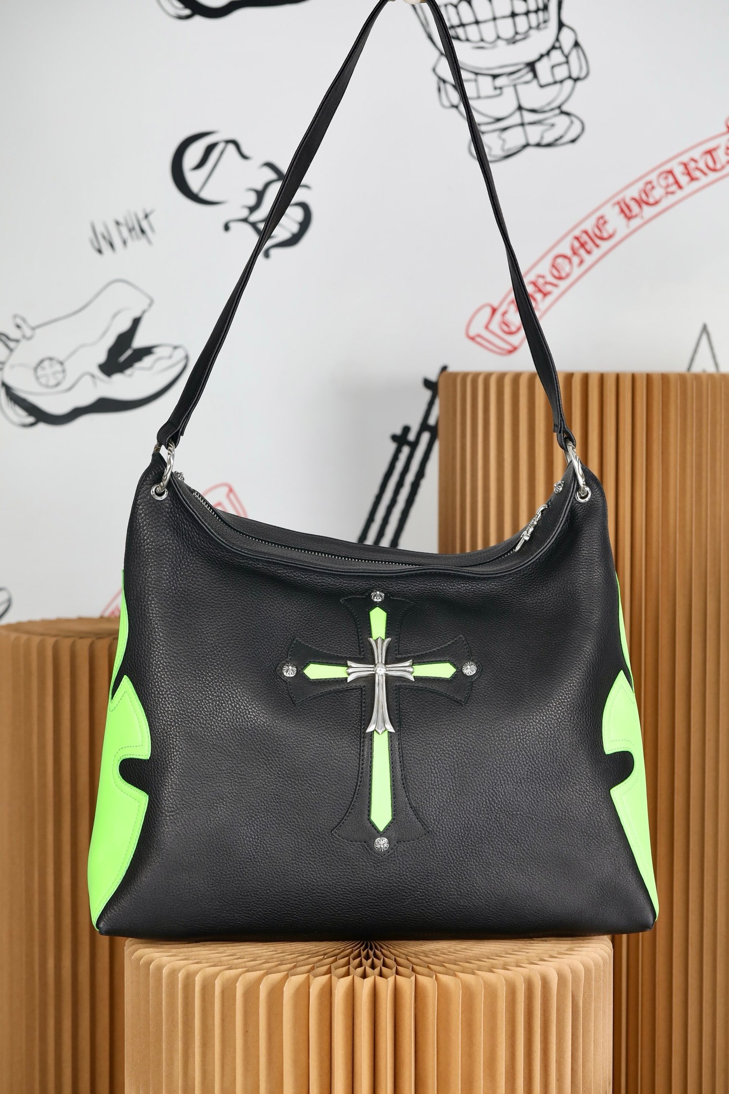 Chrome Hearts: Chrome Hearts crossbody bag, black ripped calfskin with green plain weave sword jacquard lining (total weight approx. 131g), dimensions 41x34x13cm. Thank you for viewing our auction and we look forwar