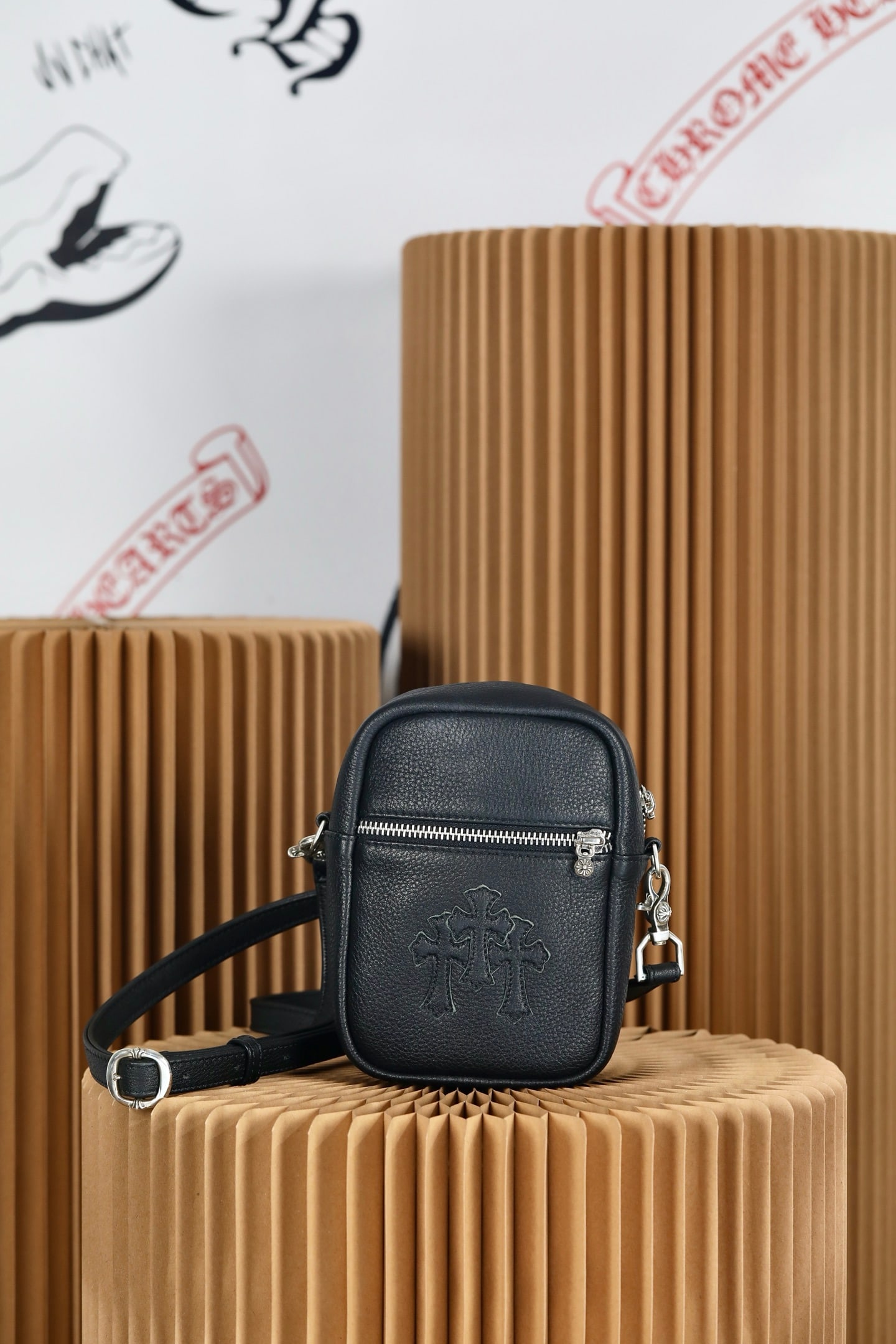 Chrome Hearts: Chrome Hearts Camera Bag/Crossbody Bag, Black Tumbled Leather, Jacquard Lining (Approx. 107g), Dimensions: 16x12x6cm Thank you for viewing our auction and we look forward to serving you as a valued Go