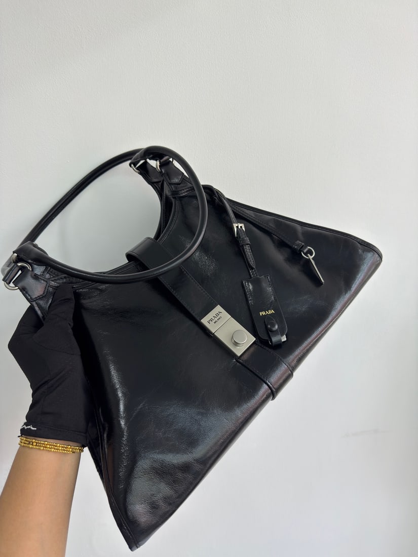 PRADA - 3