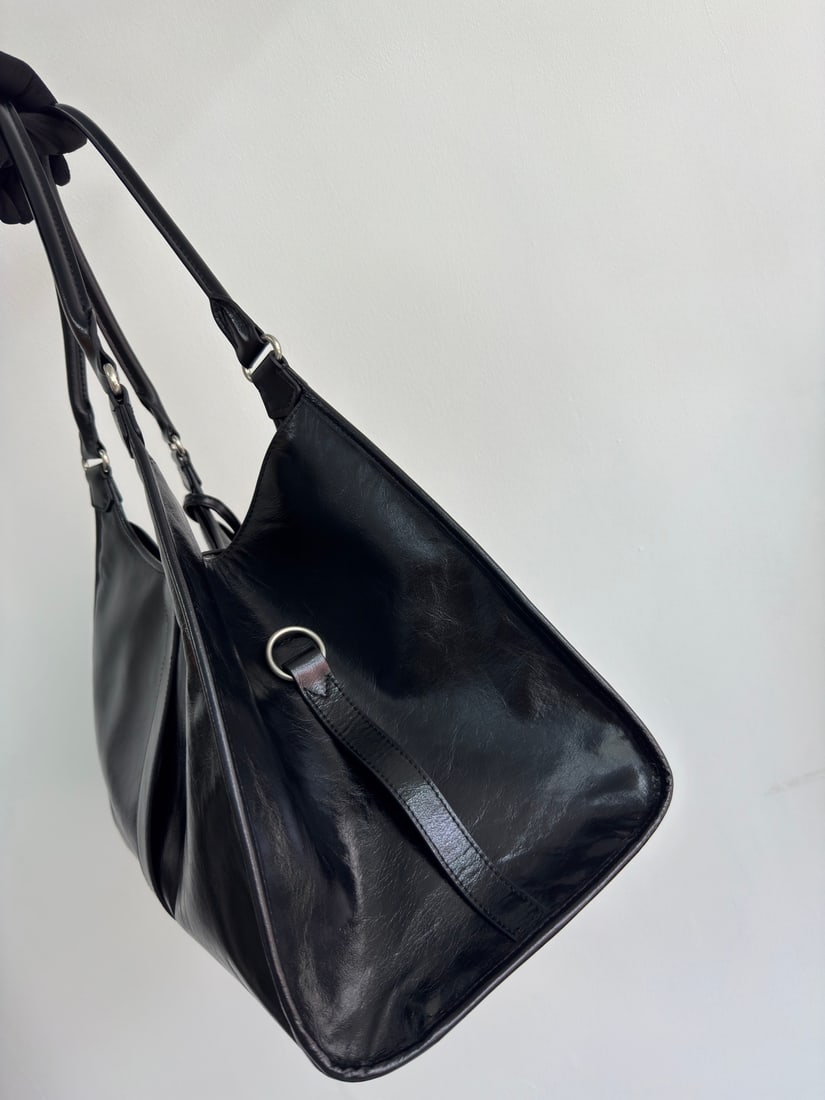 PRADA - 4