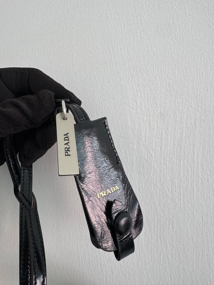 PRADA - 7