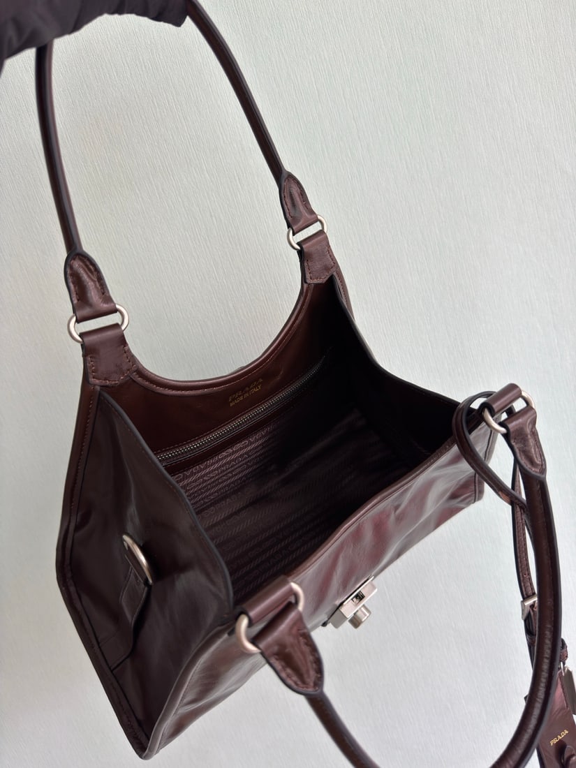 PRADA - 8