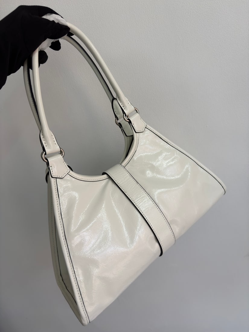 PRADA - 2