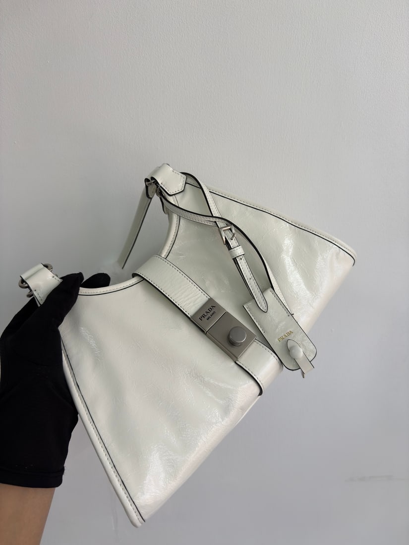 PRADA - 3