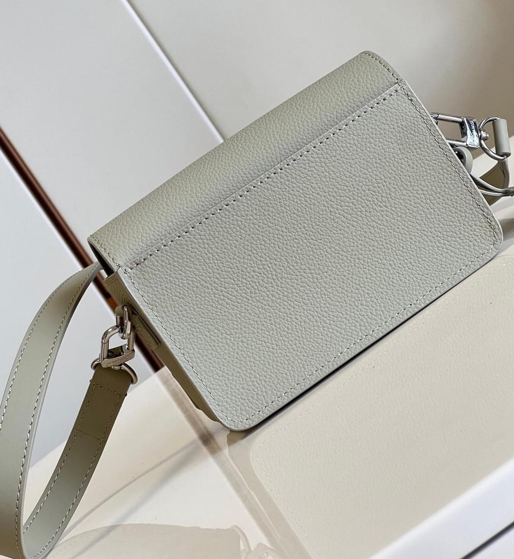 LV Fastline - 3