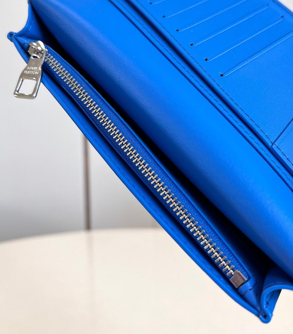 LV Aerogram Brazza - 4