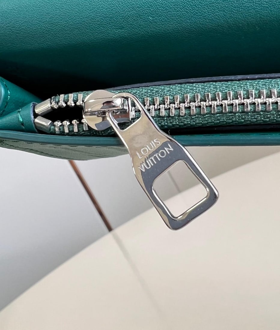 LV Aerogram Brazza - 5